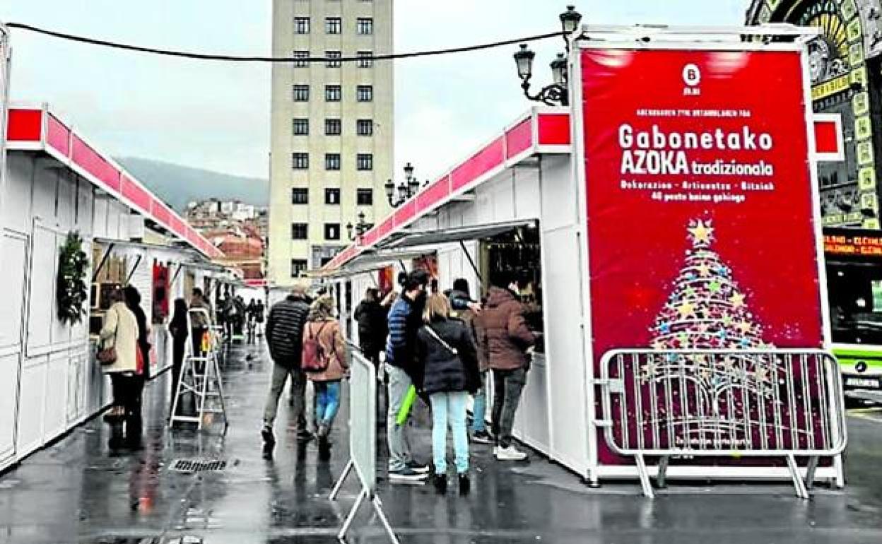 La feria ofrecía desde 1999 todo tipo de prendas y objetos fabricados a mano. 