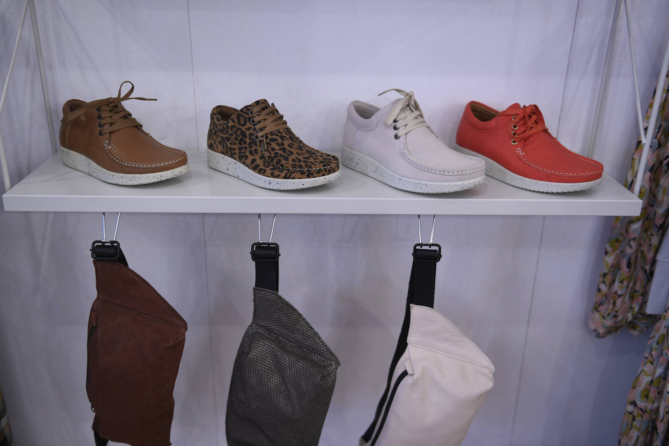 Fotos: Ni flecos, ni volantes: Así es la tienda de estos dos amigos en Bilbao La Vieja