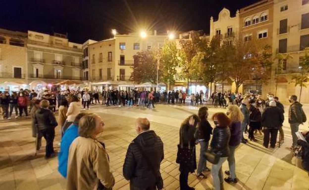 Concentración en Igualada la semana pasada en apoyo de la joven agredida. 