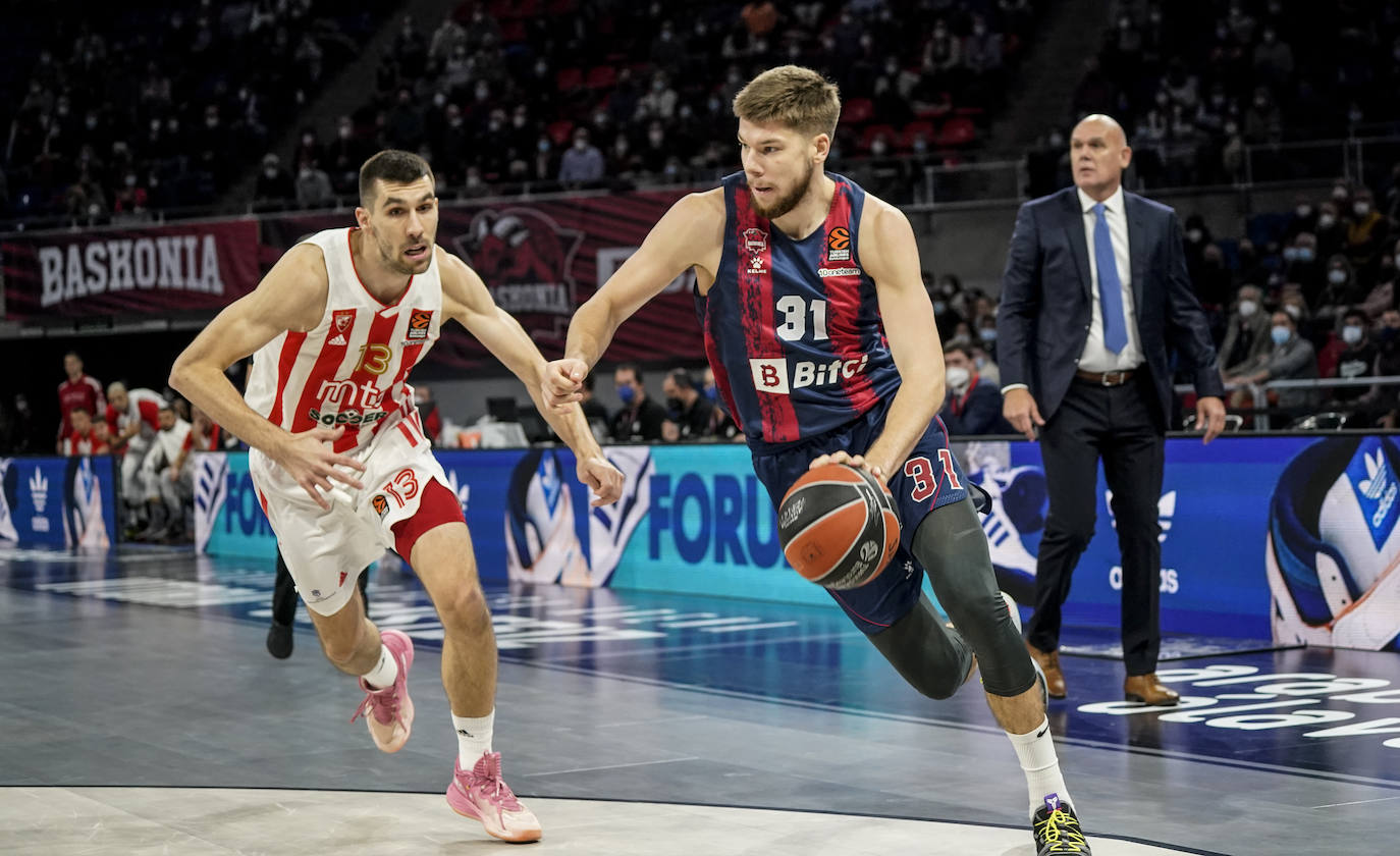 El Baskonia recibe al Estrella Roja en el Buesa Arena.