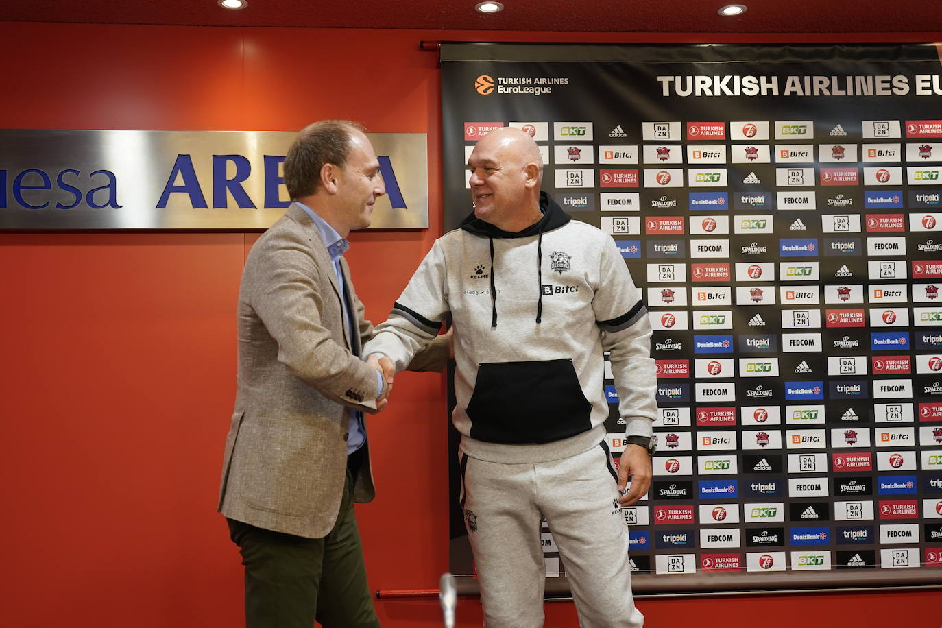 Fotos: La presentación de Neven Spahija como nuevo técnico del Baskonia, en imágenes