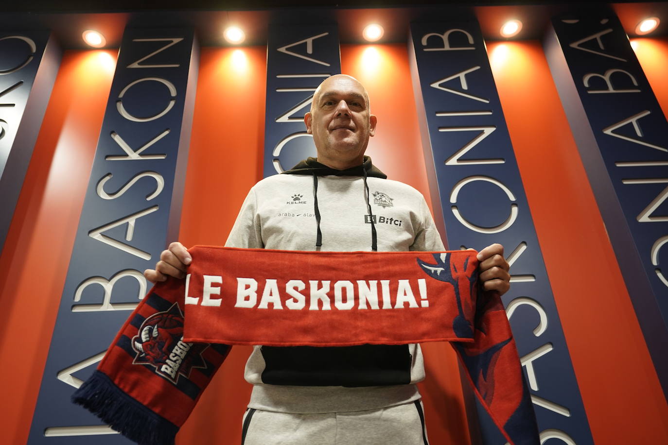 Fotos: La presentación de Neven Spahija como nuevo técnico del Baskonia, en imágenes