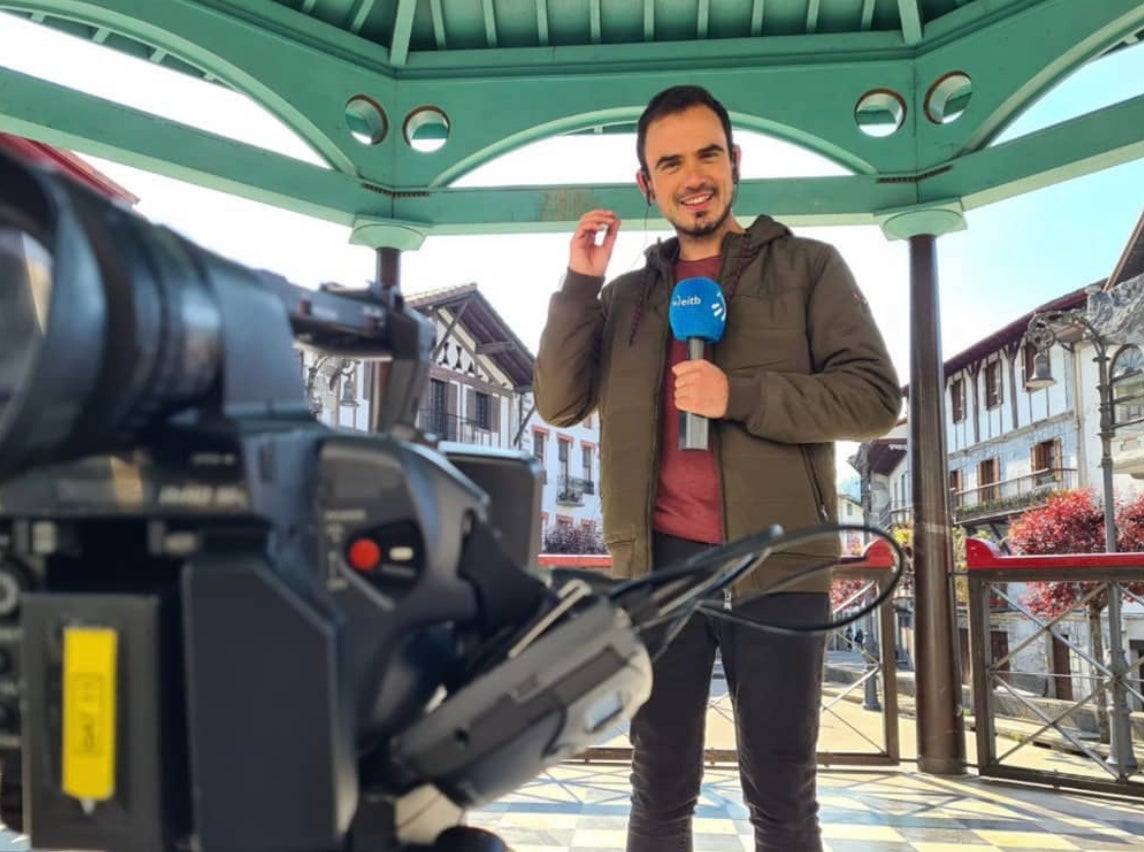 Fotos: Las tiendas y firmas de Bizkaia que visten a los presentadores de ETB