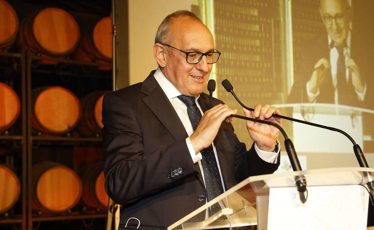Ramiro González, durante una intervención reciente en Rioja Alavesa. 