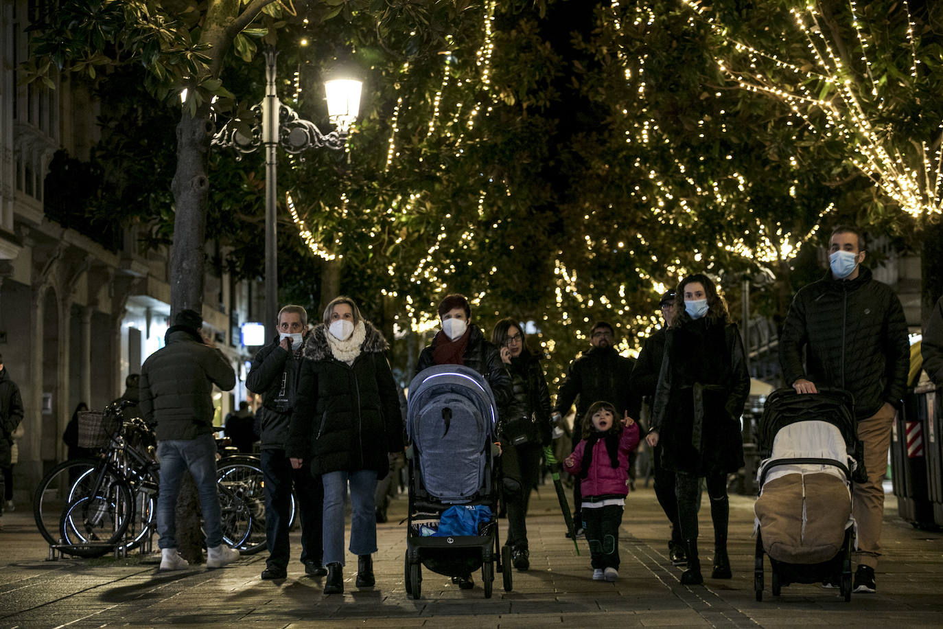 La Navidad ya brilla en Vitoria