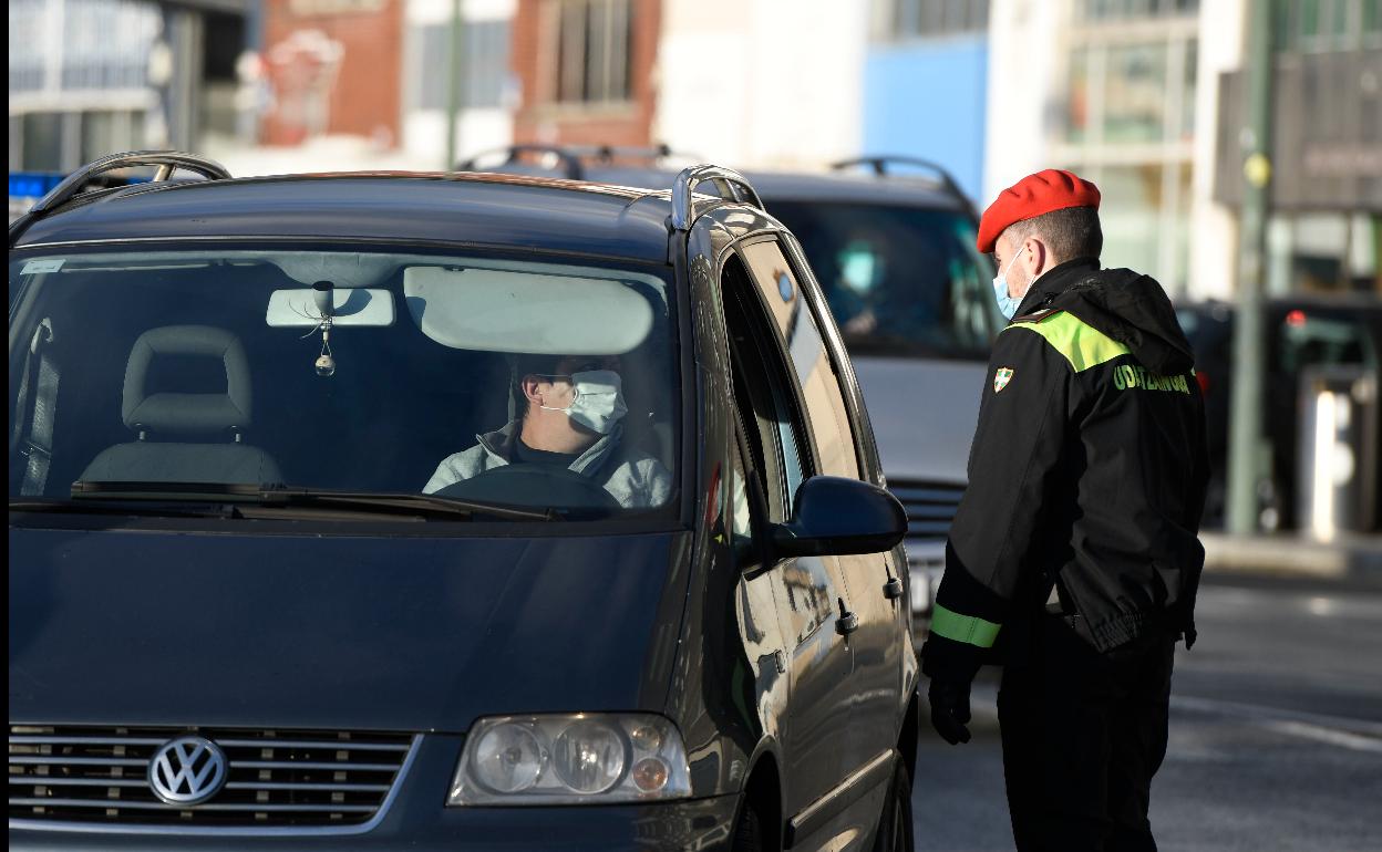 Cómo tramitar la devolución de las multas de la Policía de Bilbao por incumplir el segundo estado de alarma