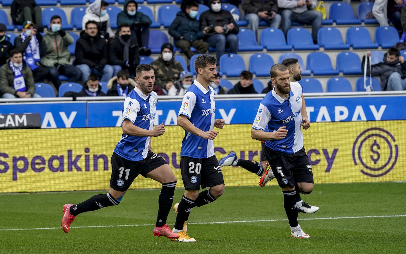 Fotos: Las mejores fotos del Alavés - Celta