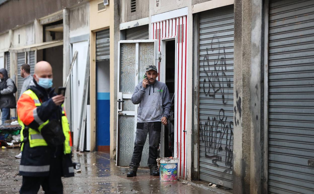 Imagen de una de las lonjas totalmente inundada.