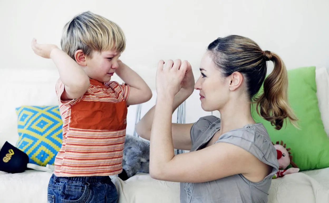 Cómo reaccionar cuando mi hijo pequeño me golpea? | El Correo