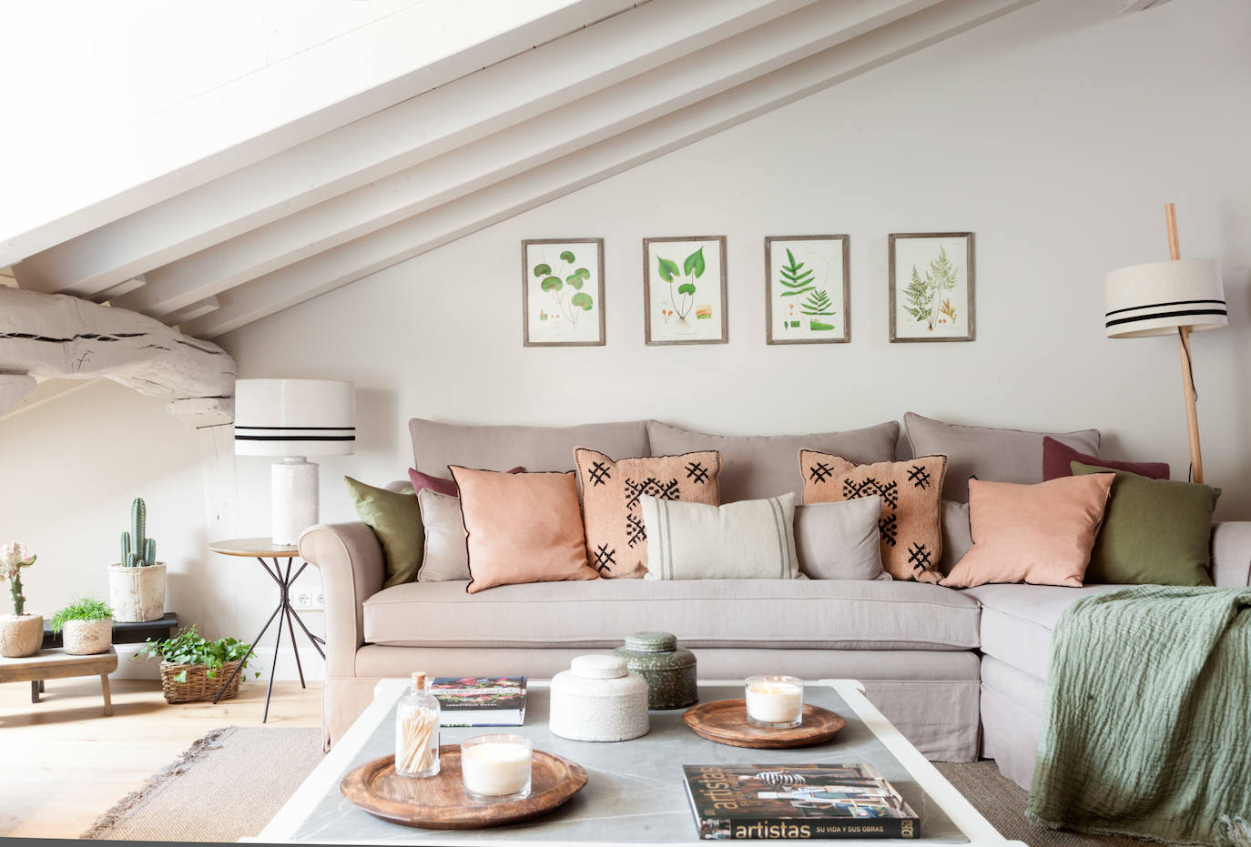 Fotos: La sorprendente reforma de una casa del siglo XVIII en Bizkaia: con patio interior y ático independiente