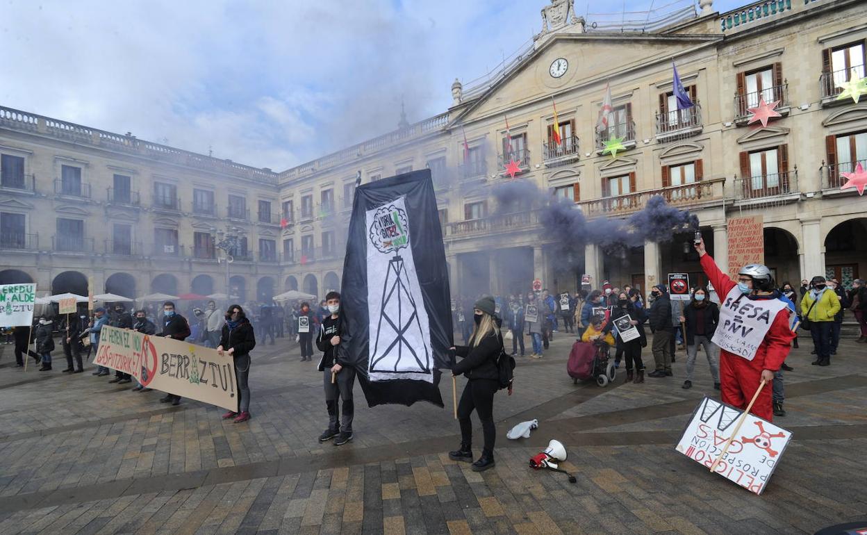 Protesta contra el proyecto de exploración de gas en Subijana