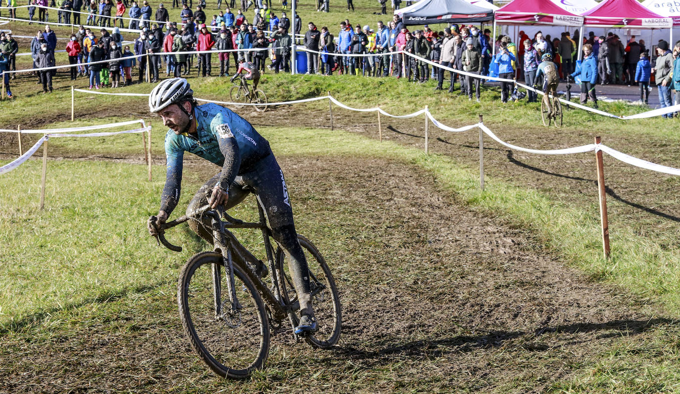 Fotos: Las mejores imágenes del XXXV Trofeo San Andrés de ciclocross