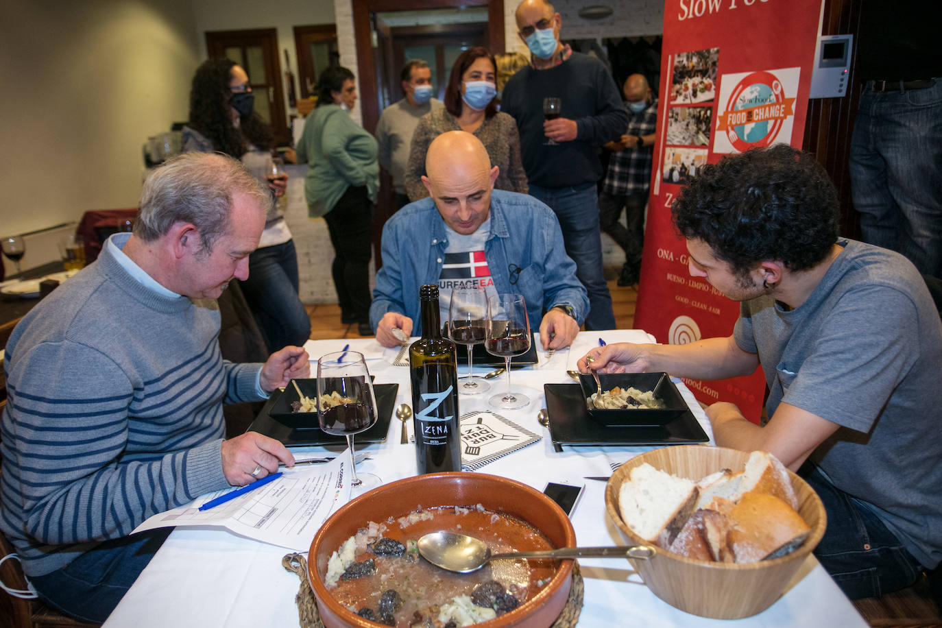 Fotos: Burduntzi sorprende con el primer postre del concurso