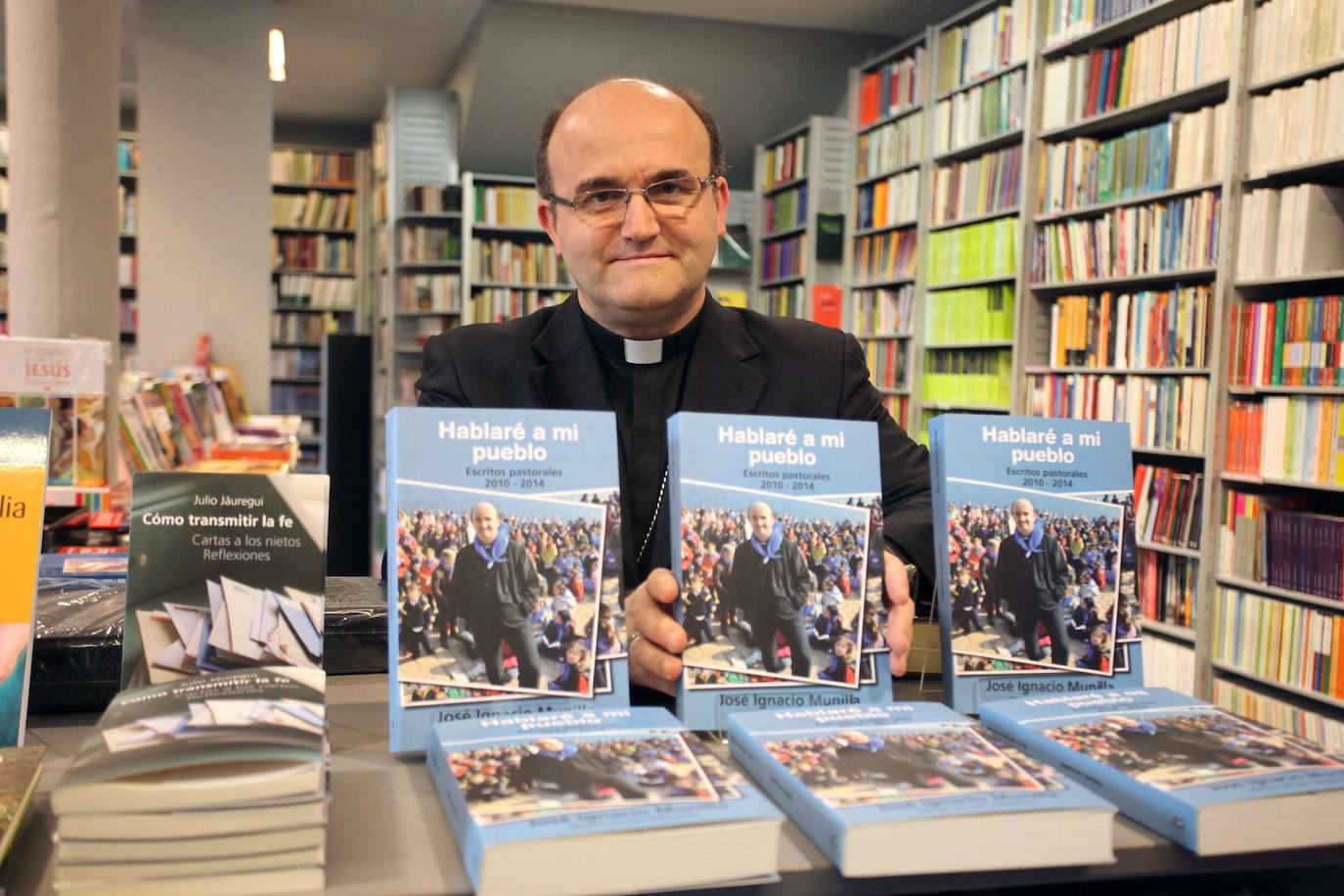 Jose Ignacio Munilla presentando su último libro 'Hablaré a mi pueblo', 2014