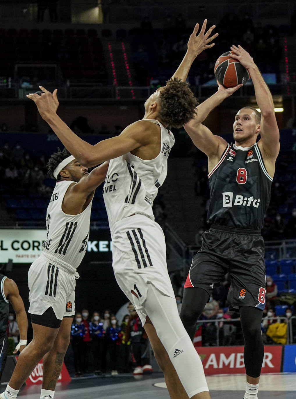 Fotos: Las mejores imágenes del Baskonia - Asvel
