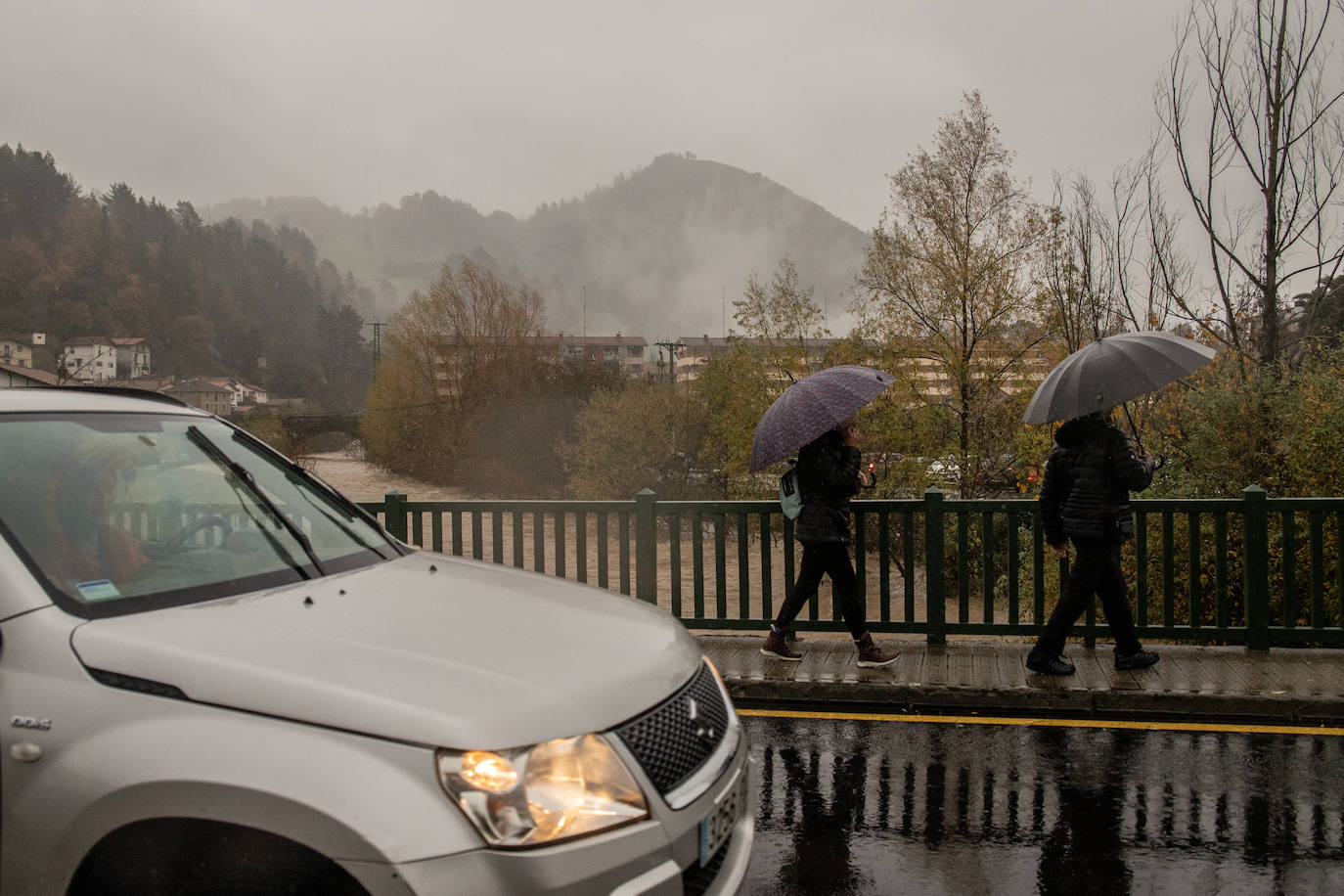 Fotos: Sodupe se autoprotege de las crecidas del río Herrerías