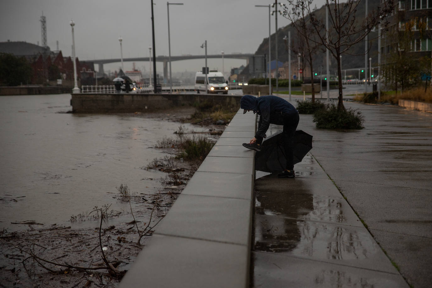 Fotos: Sodupe se autoprotege de las crecidas del río Herrerías