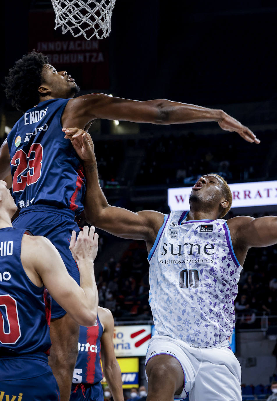 Fotos: Las mejores imágenes del Baskonia-Bilbao Basket