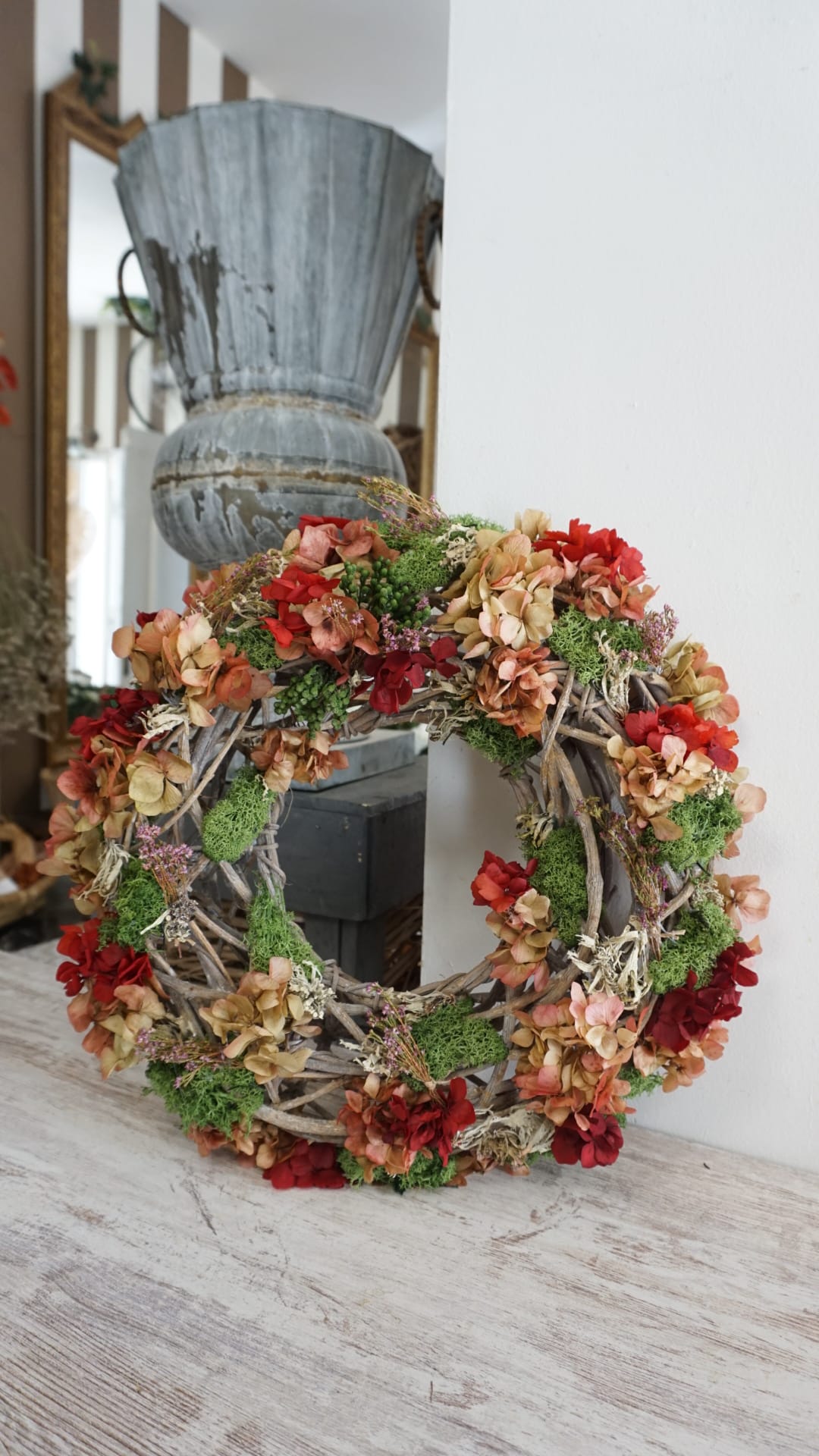 Fotos: Las claves de una florista de Artaza para hacer una corona de Navidad paso a paso