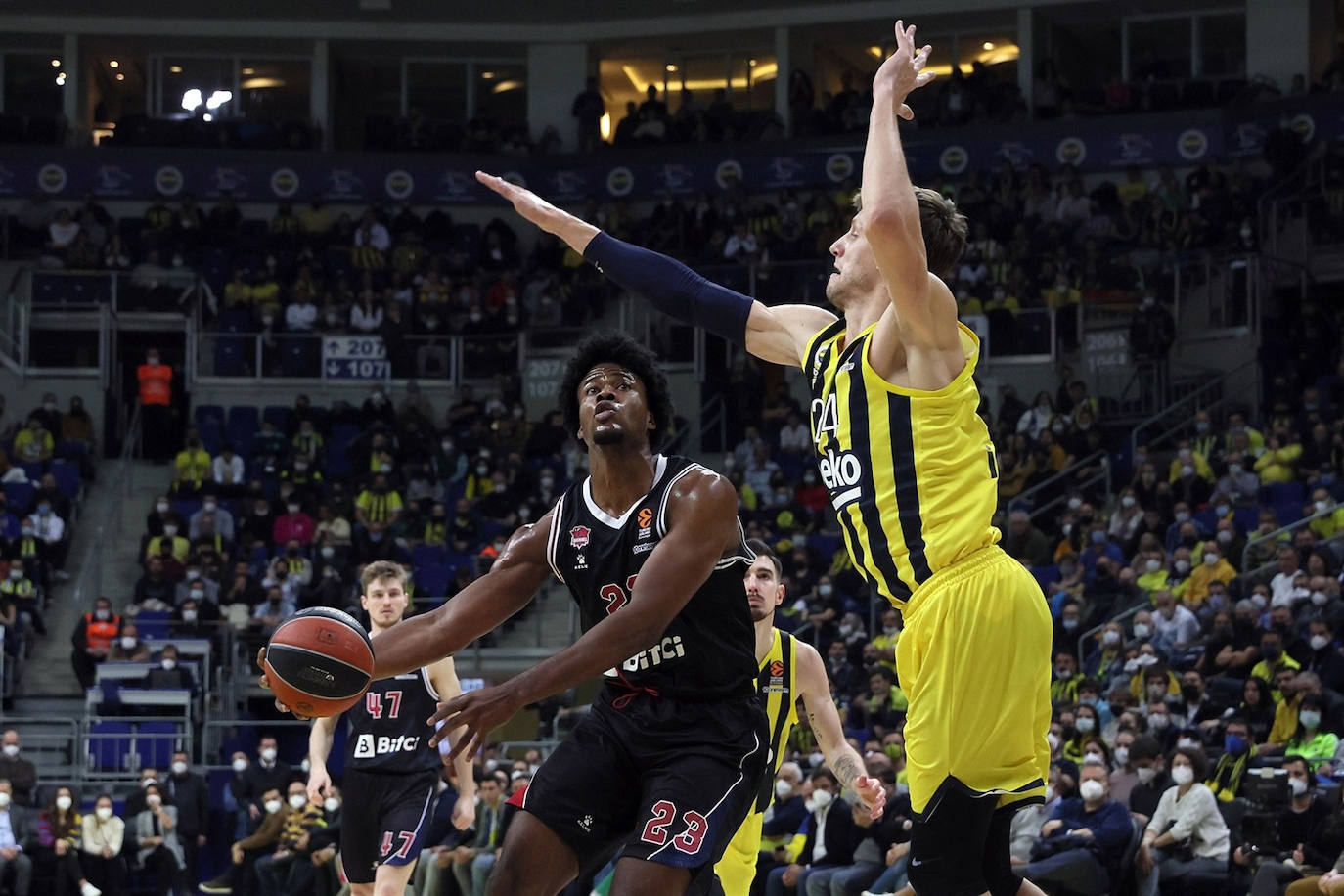 Steven enoch bitci baskonia vitoria gasteiz