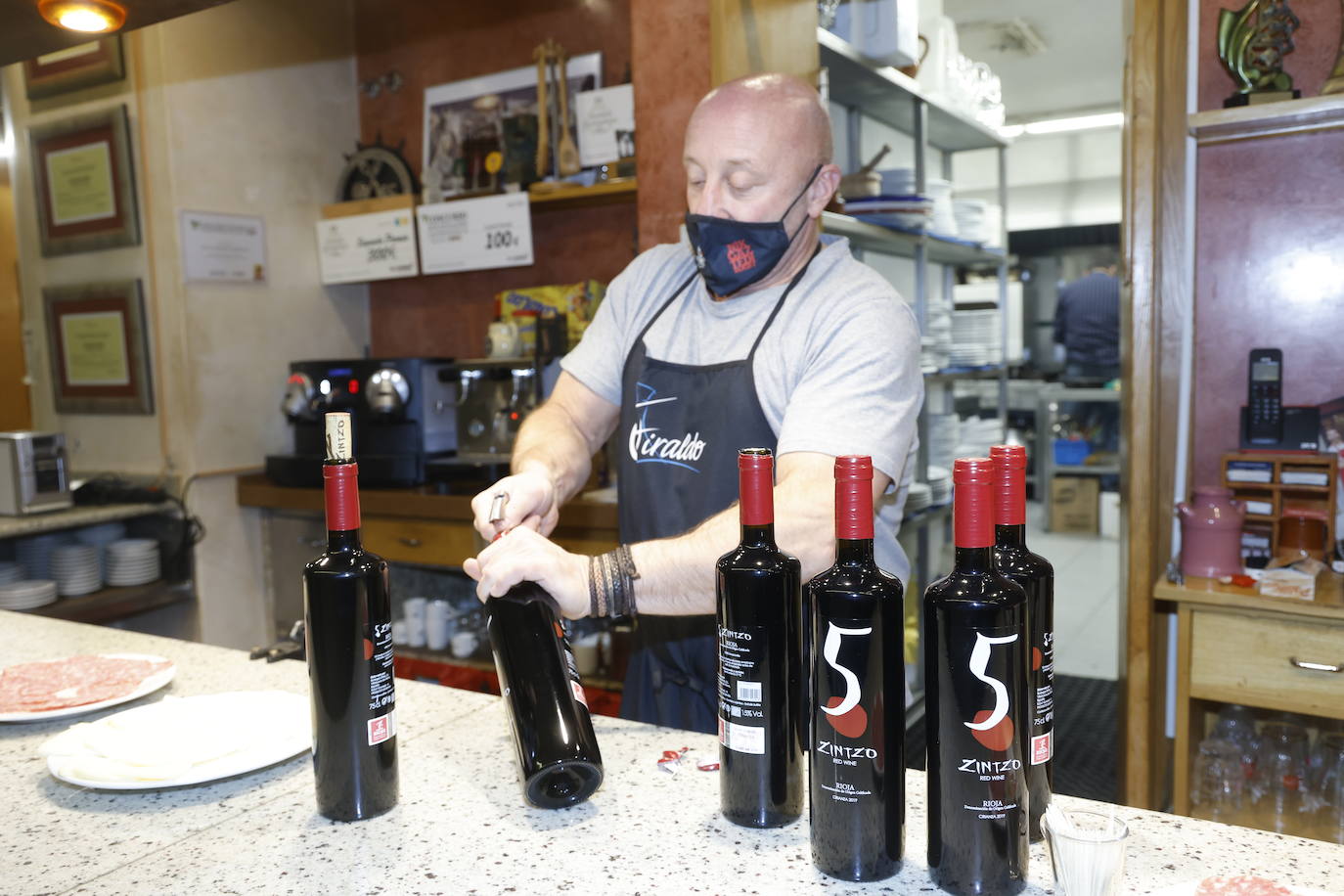 Fotos: Las imágenes del &#039;vestuario&#039; culinario del Bustinzuri-Gaztedi