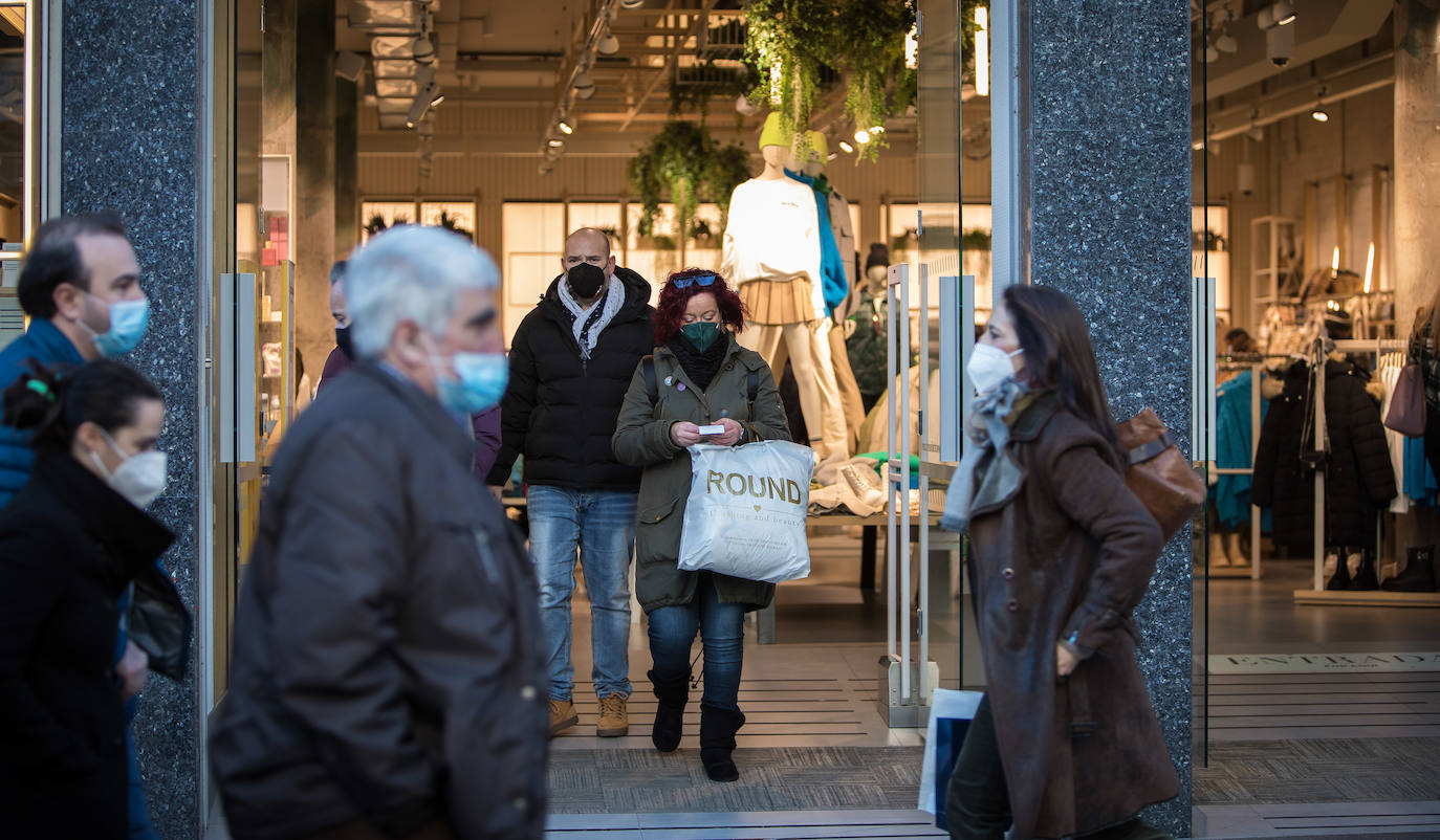 Fotos: Bilbao vive un &#039;supersábado&#039; animado pero sin grandes agobios