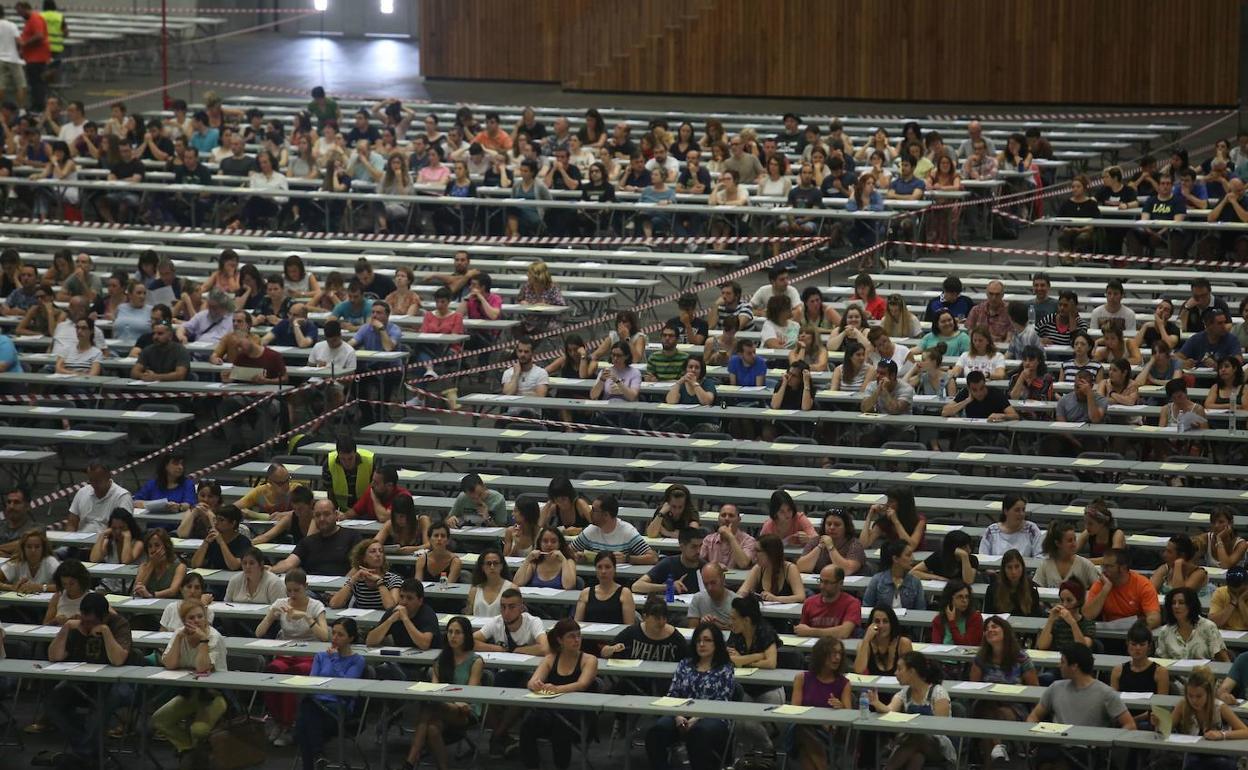 El Gobierno vasco convocará 4.000 nuevos puestos de funcionario en 2022