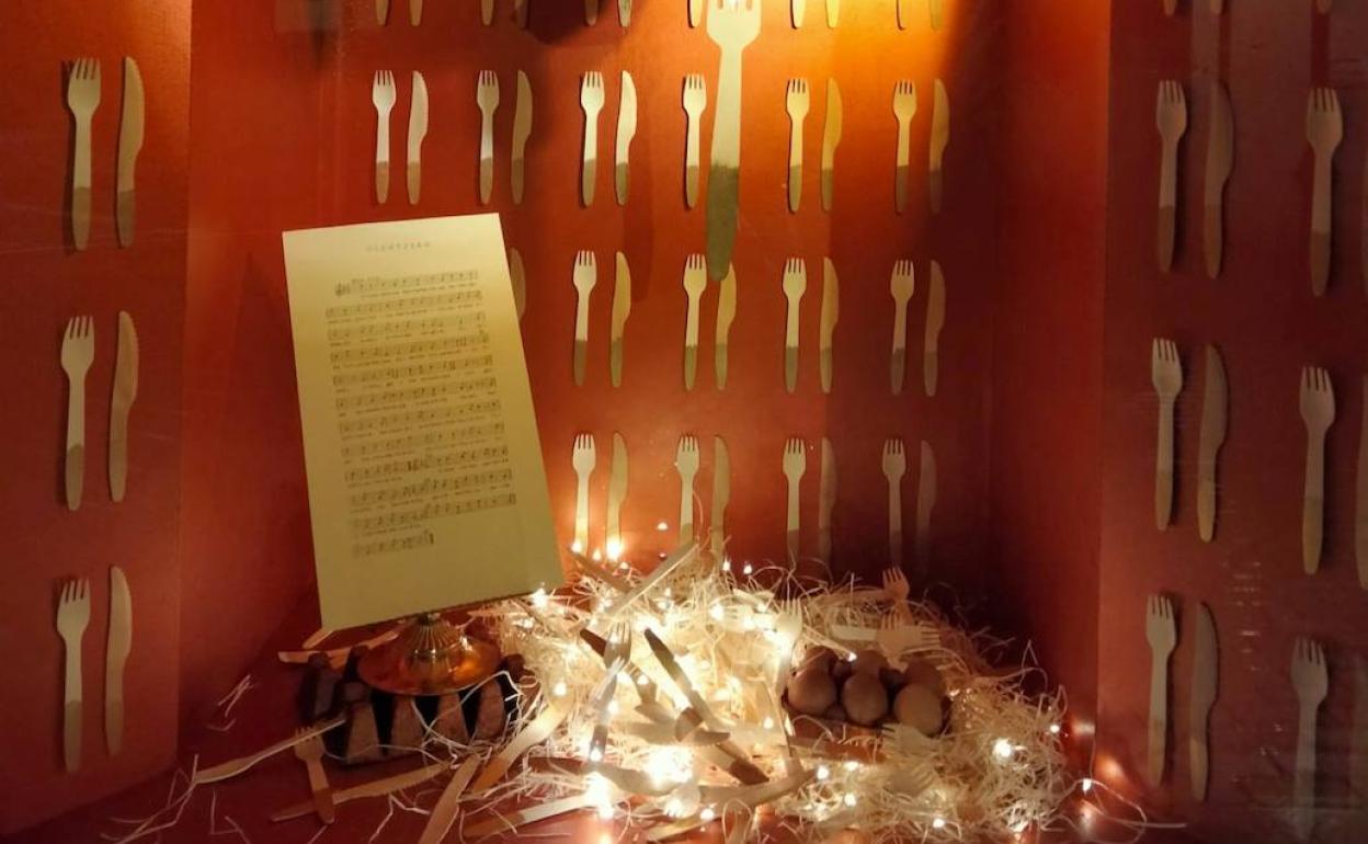 El escaparate de la carnicería Burutxaga ha sido el ganador absoluto a nivel comarcal y local este año. 