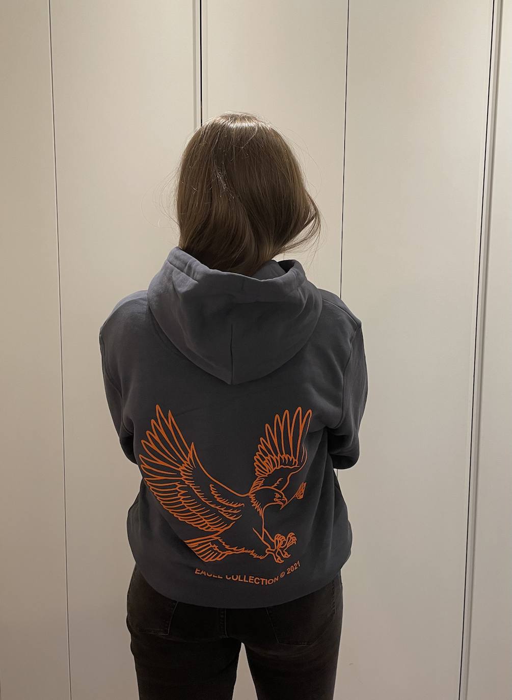 Fotos: La sudadera solidaria de dos amigas bilbaínas que conquistó a Aitor Ocio