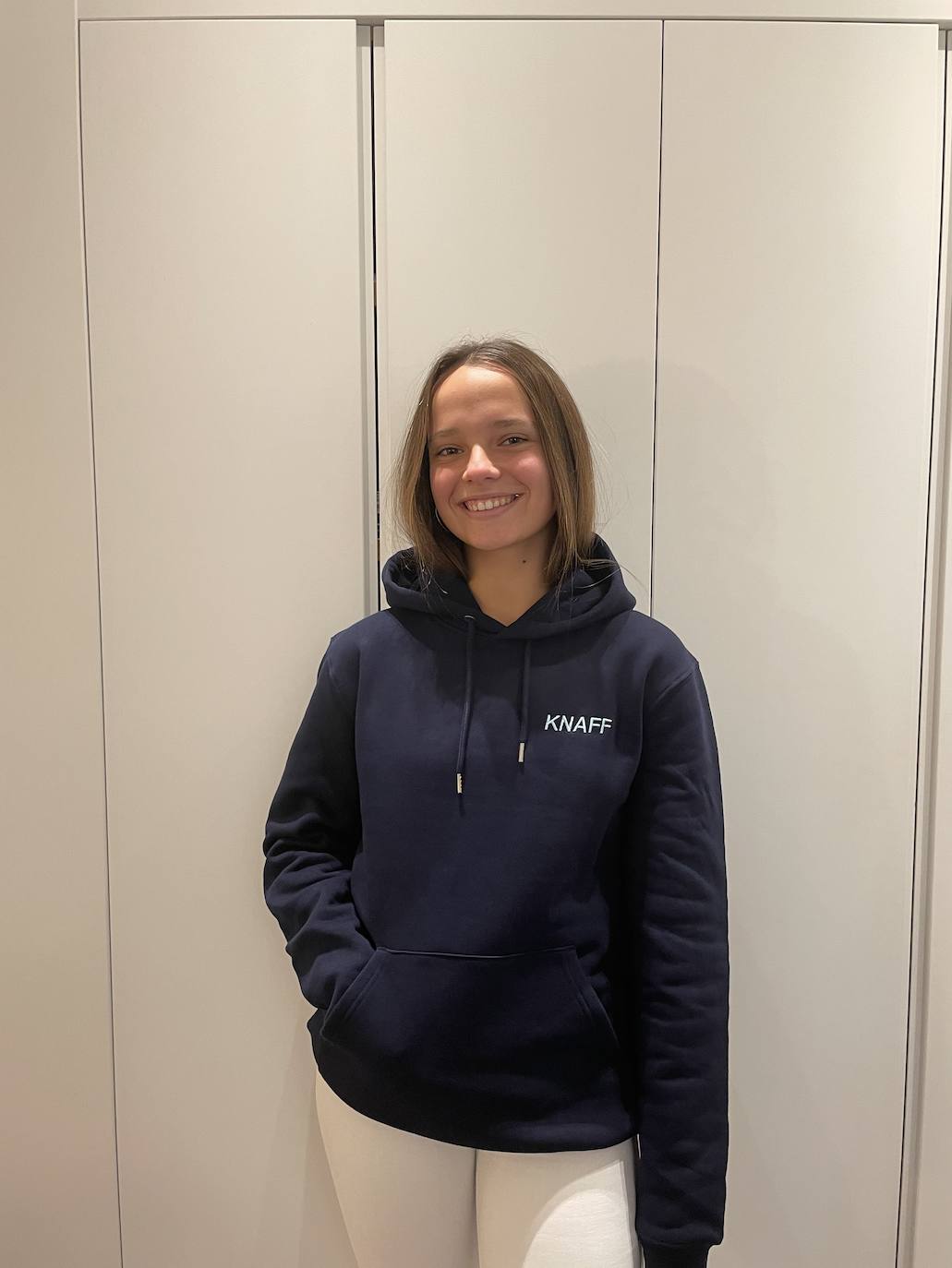 Fotos: La sudadera solidaria de dos amigas bilbaínas que conquistó a Aitor Ocio