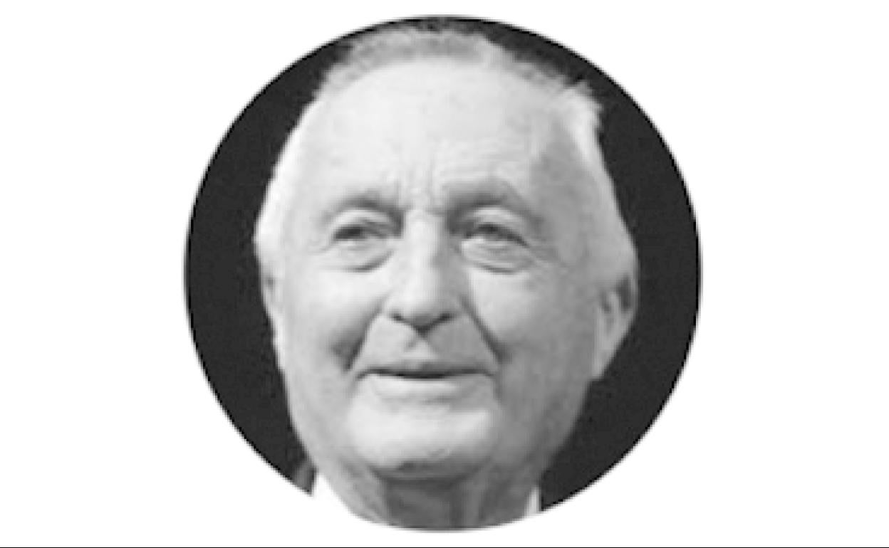 Emilio Ipinza, director de la Coral Manuel Iradier