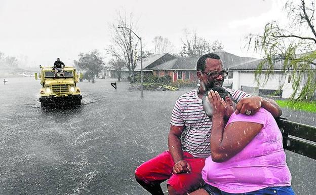 Afectados por las inundacionesprovocadas por Ida en Luisiana.