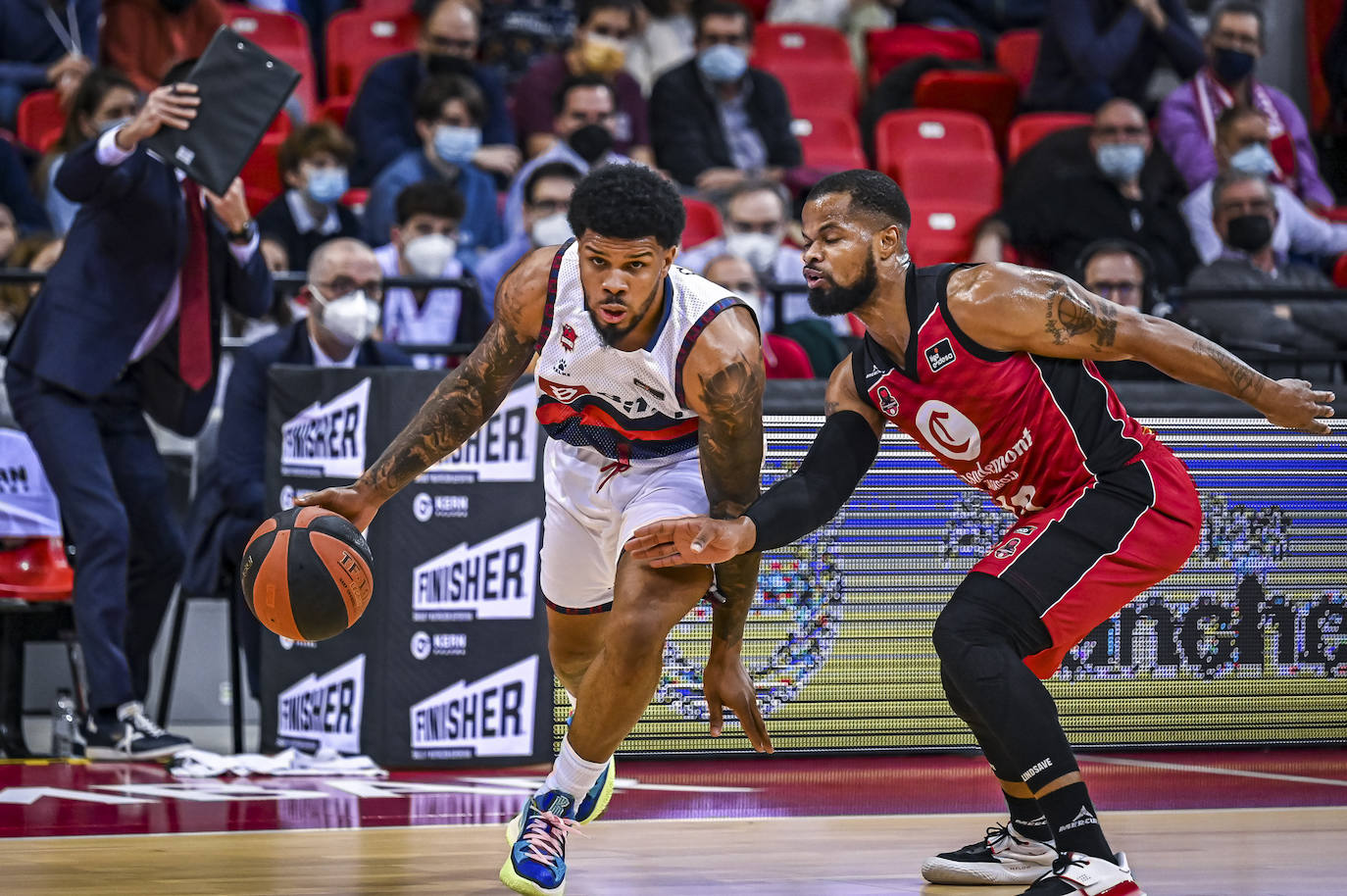 Fotos: Las mejores imágenes del Zaragoza - Baskonia