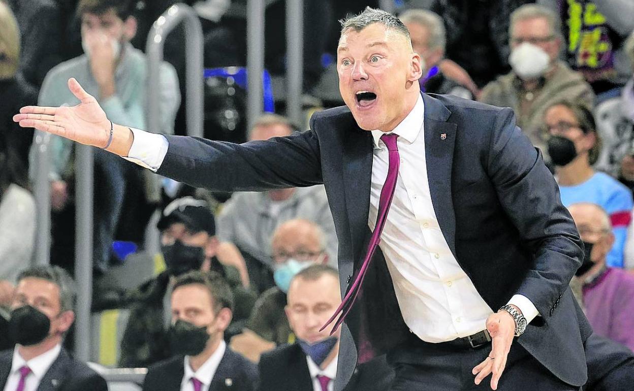 Jasikevicius da instrucciones durante el duelo doméstico ante el Real Madrid. 