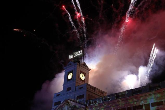 La Puerta del Sol de Madrid, escenario de las tradicionales campanadas de fin de año. 