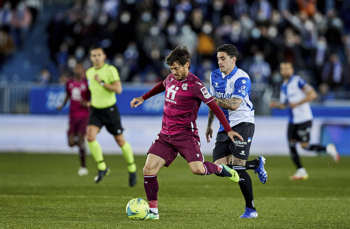 Fotos: Las mejores imágenes del derbi Alavés-Real Sociedad