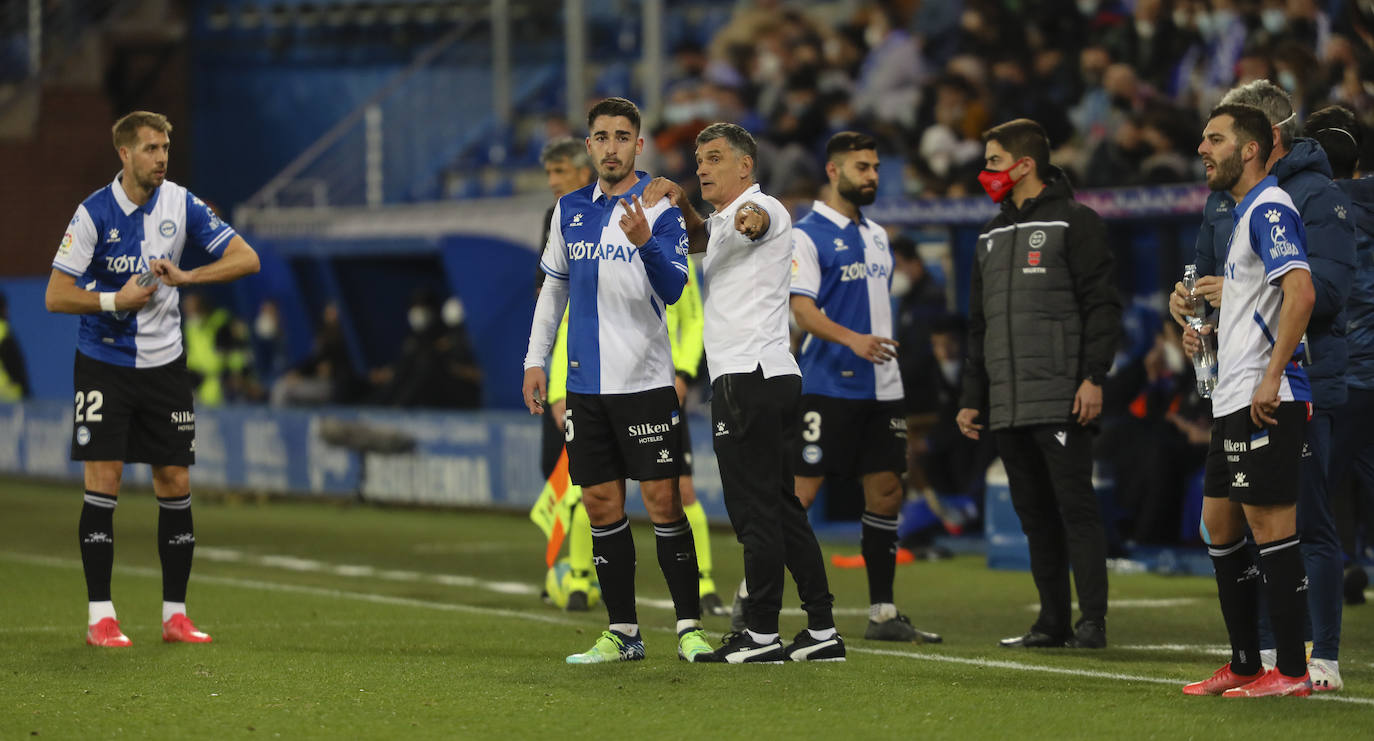 Fotos: Las mejores imágenes del derbi Alavés-Real Sociedad