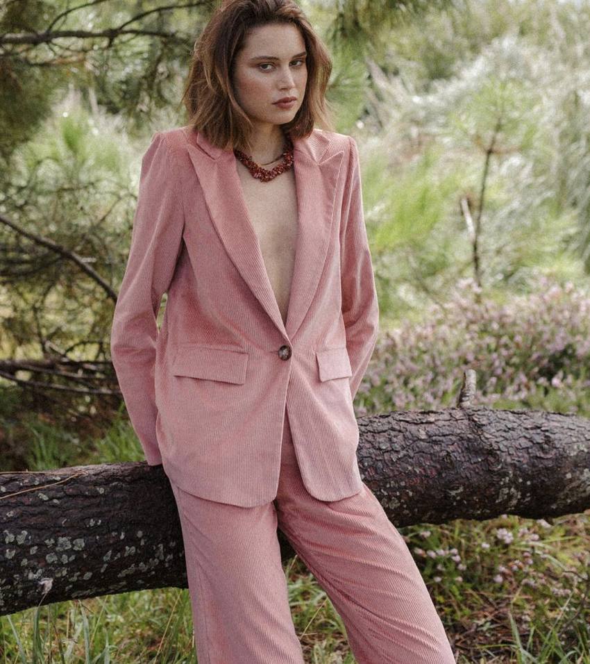 El diseño también está disponible en rosa. Cuesta 189 euros.