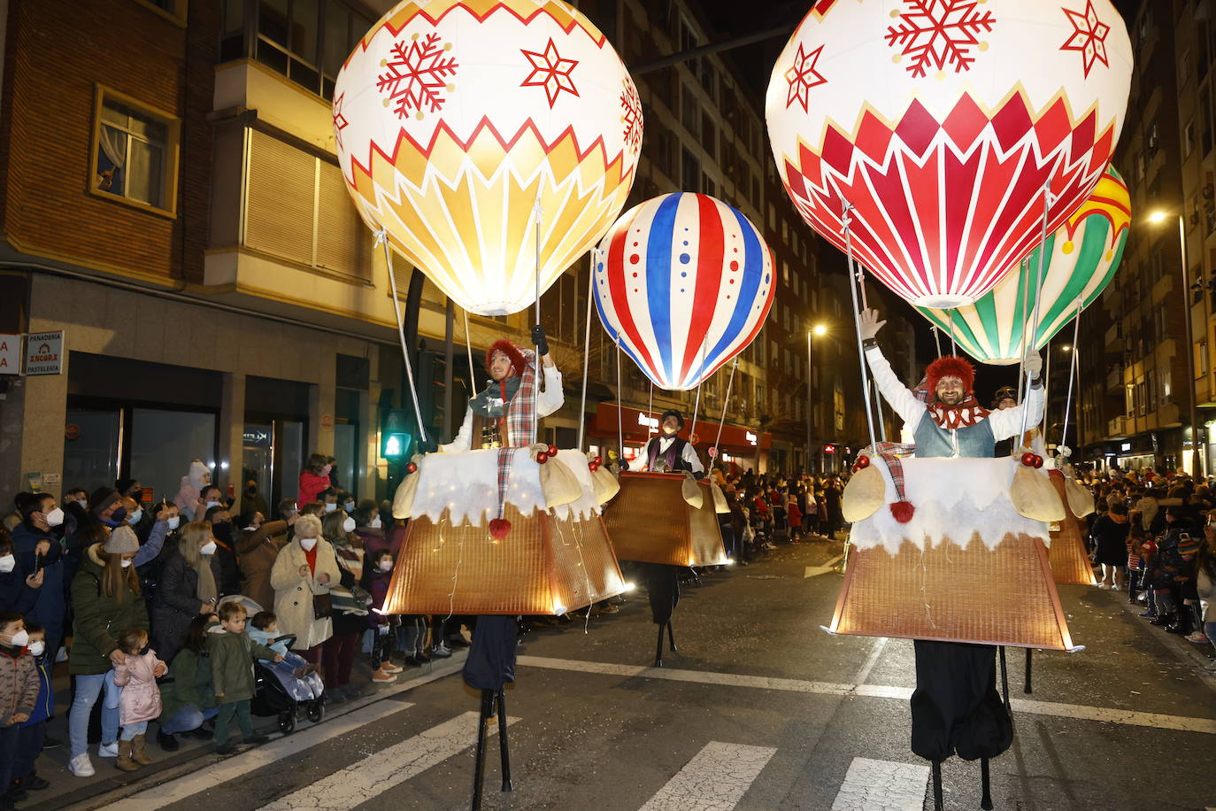 Fotos: Las mejores imágenes de la cabalgata de los Reyes Magos en Vitoria