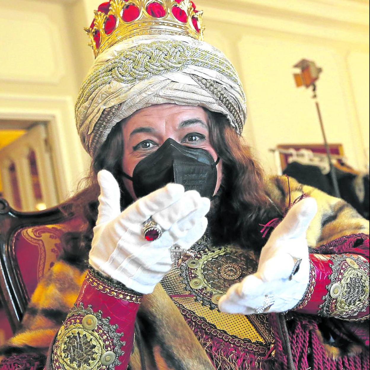 El Rey Gaspar confía en que el próximo año regrese la cabalgata. 