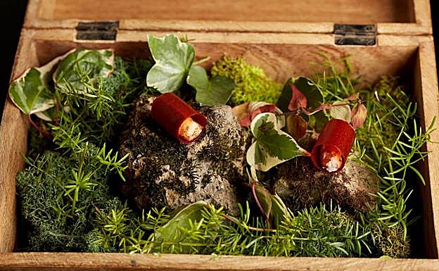 Cangrejo de río y cilindro de vizcaína. 