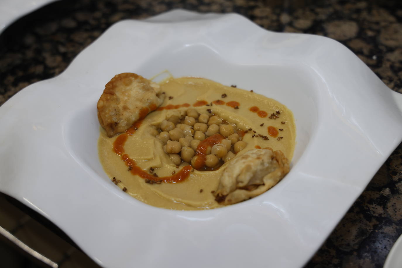 Fotos: Amairu Bat se luce con dos recetas marineras