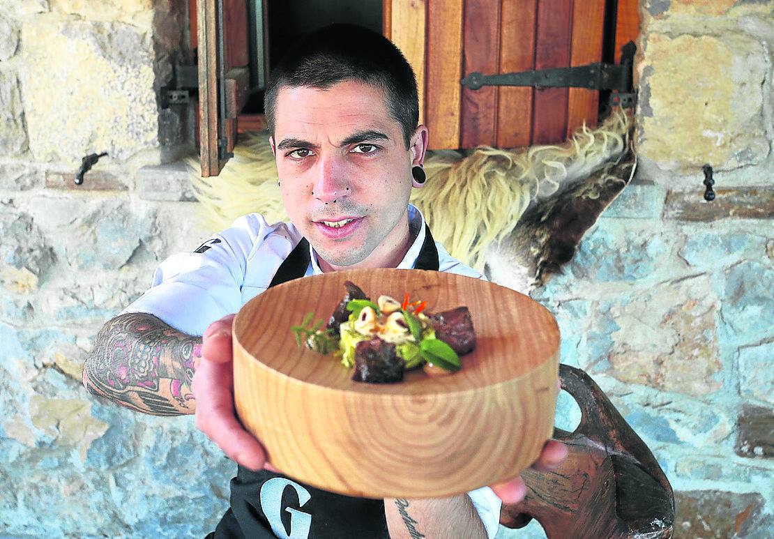 Fotos: Julen Baz, el chef que rescata recetas de los viejos caseríos