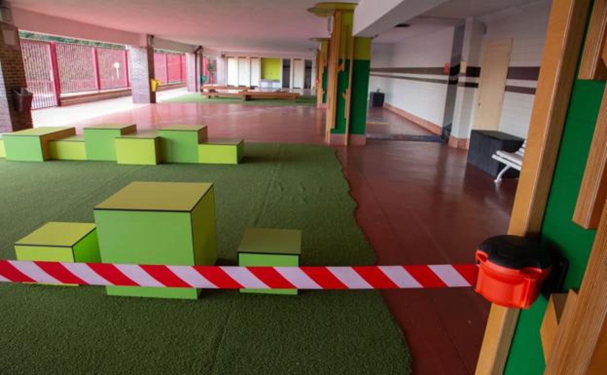 Instalaciones de una ikastola preparada para recbir hoy a los alumnos. 