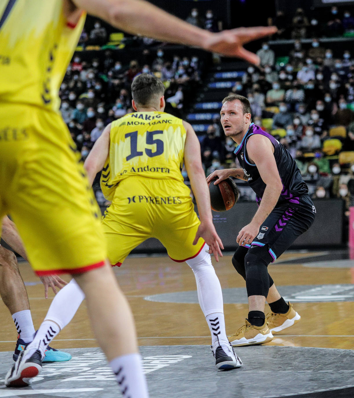 Fotos: Las imágenes del Bilbao Basket-Andorra