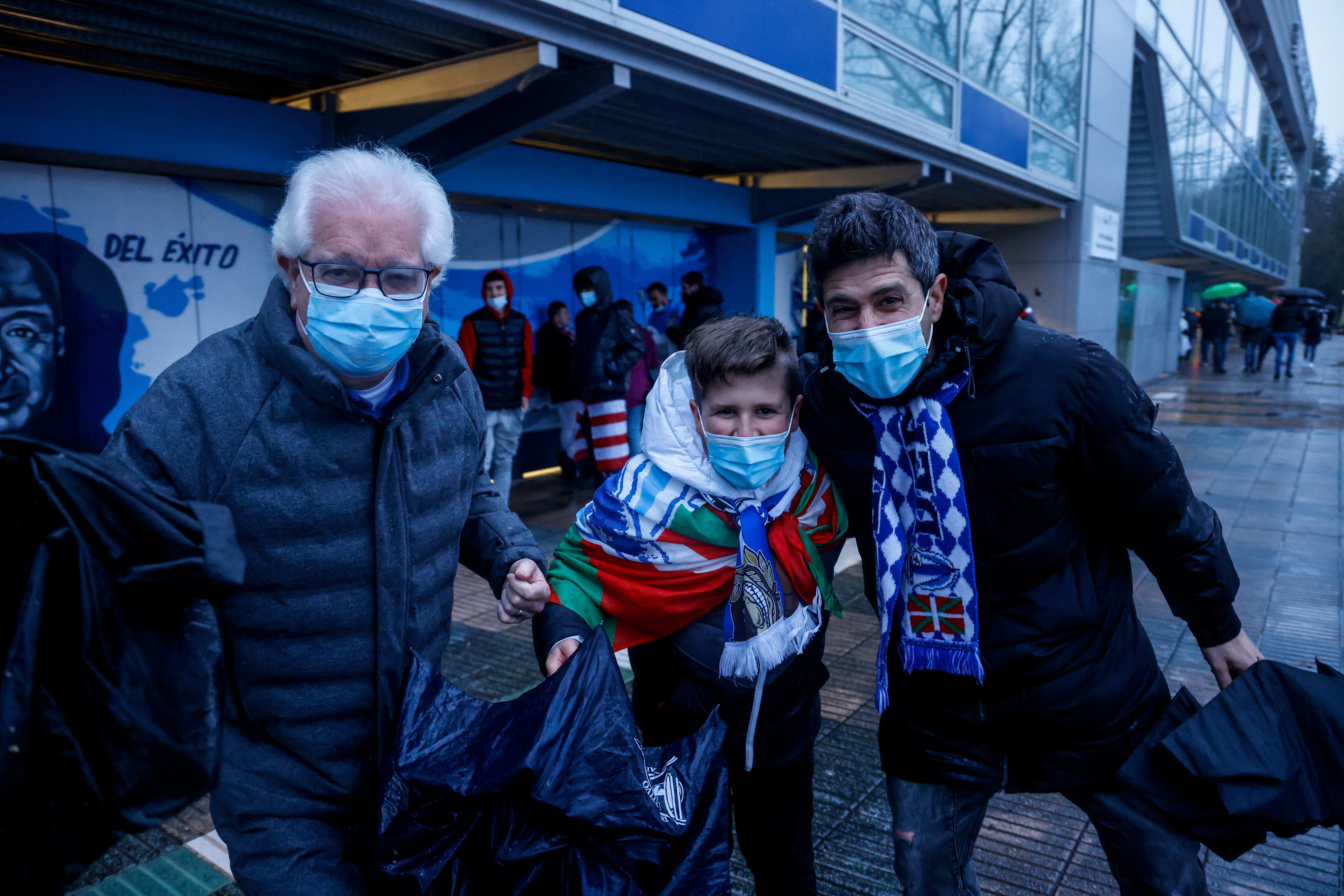 Fotos: Ambiente previo al Alavés - Athletic en el Casco Viejo de Vitoria