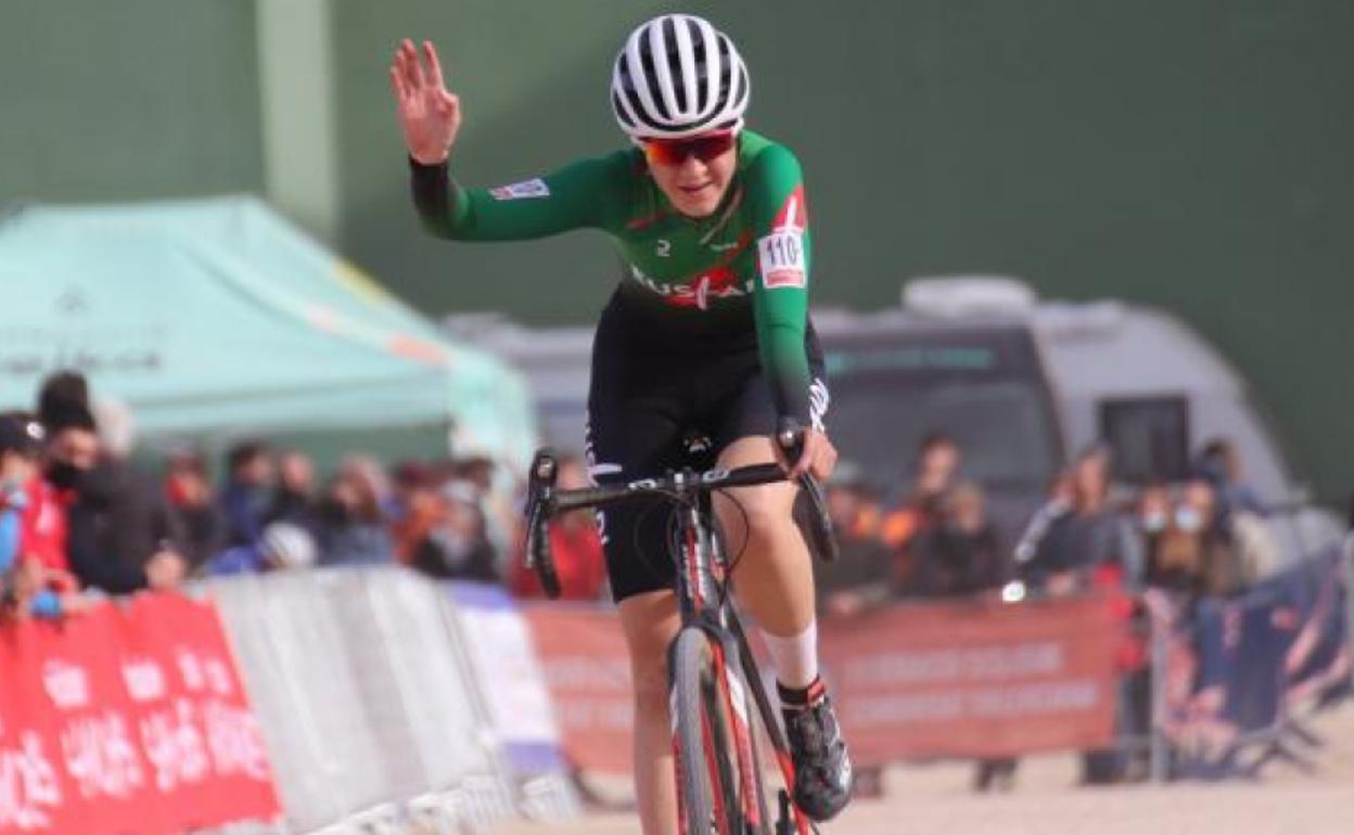 María Módenes logró su primera medalla en un Nacional.