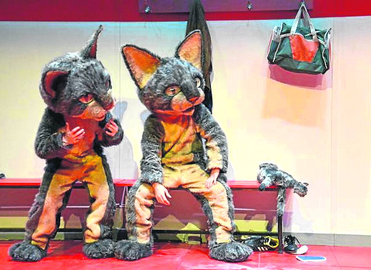 Las mascotas oficiales de un club en 'El gato de Schrödinger', de Santiago Sanguinetti. 