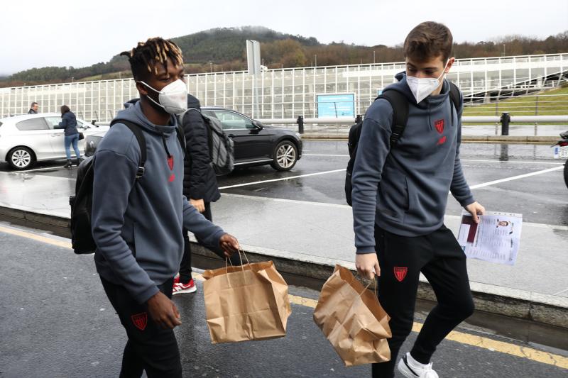 Fotos: El Athletic viaja a Arabia Saudí en busca de la Supercopa