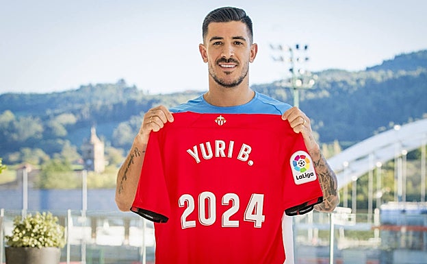 Yuri Berchiche entra en la convocatoria para la Supercopa